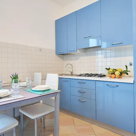 Acquamarina Apartamento *